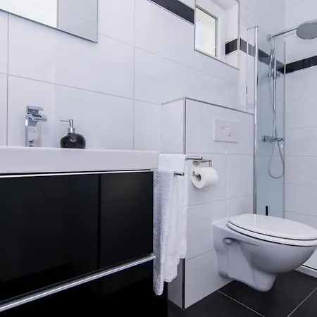Black Apartament *
