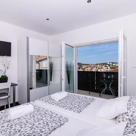 Black Apartment Trogir
